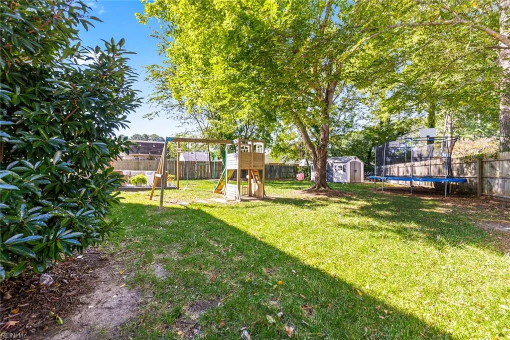 Virginia Beach, Virginia 23452, United States, 3 Bedrooms Bedrooms, ,2 BathroomsBathrooms,Residential,Active,231938