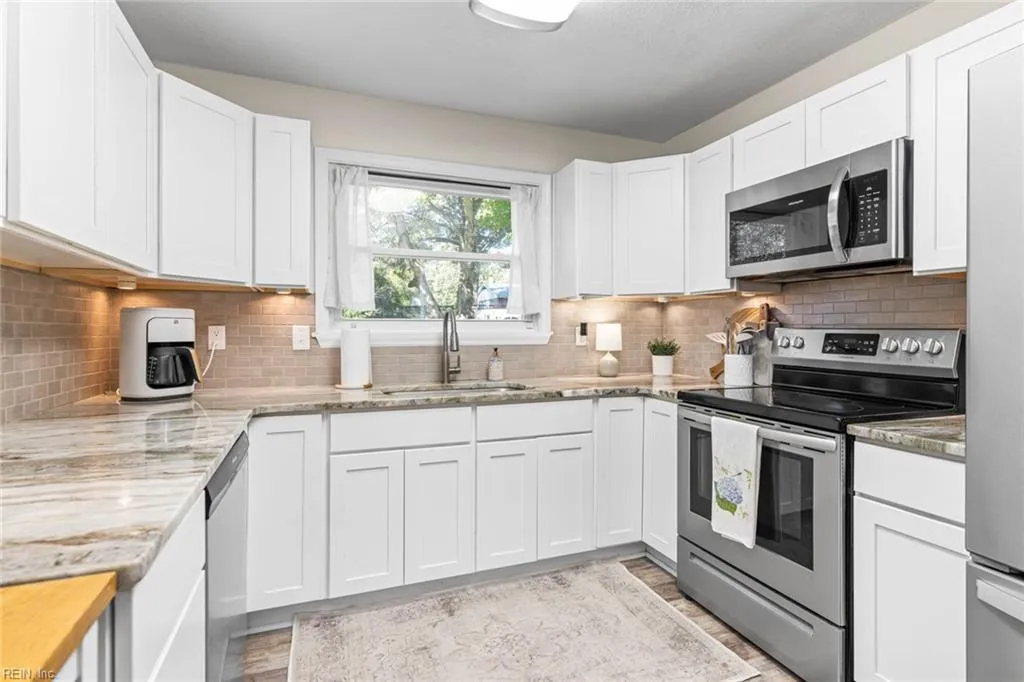 Virginia Beach, Virginia 23452, United States, 3 Bedrooms Bedrooms, ,2 BathroomsBathrooms,Residential,Active,231938