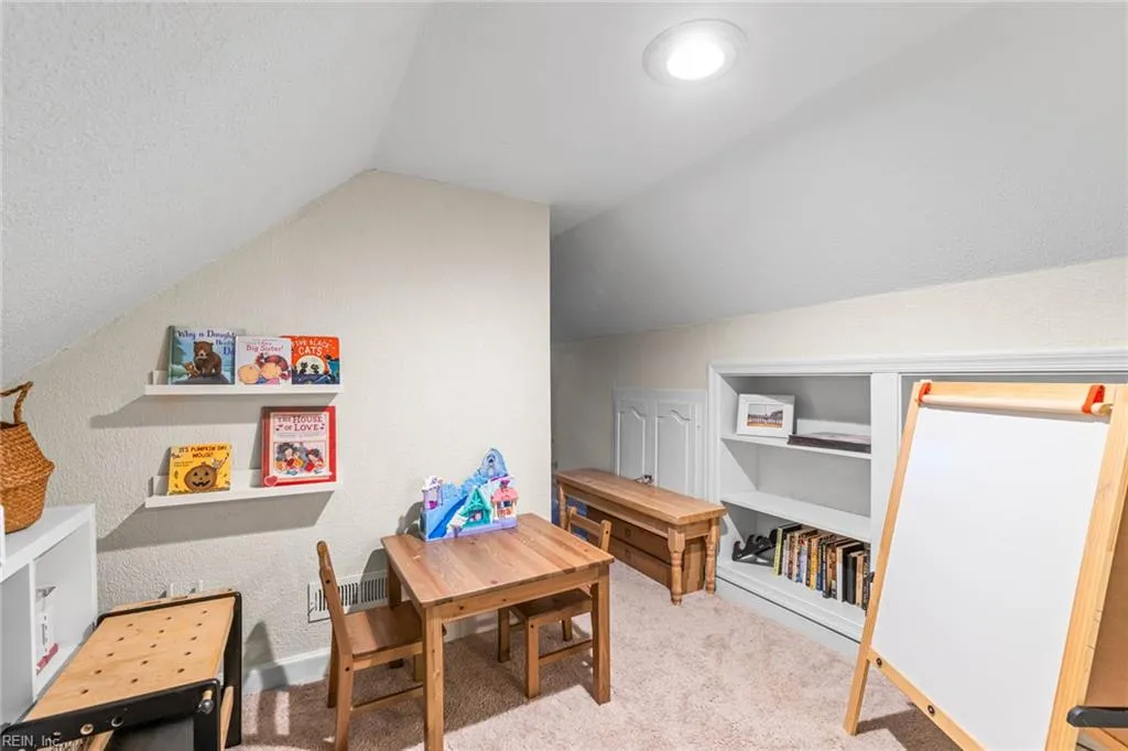 Virginia Beach, Virginia 23452, United States, 3 Bedrooms Bedrooms, ,2 BathroomsBathrooms,Residential,Active,231938