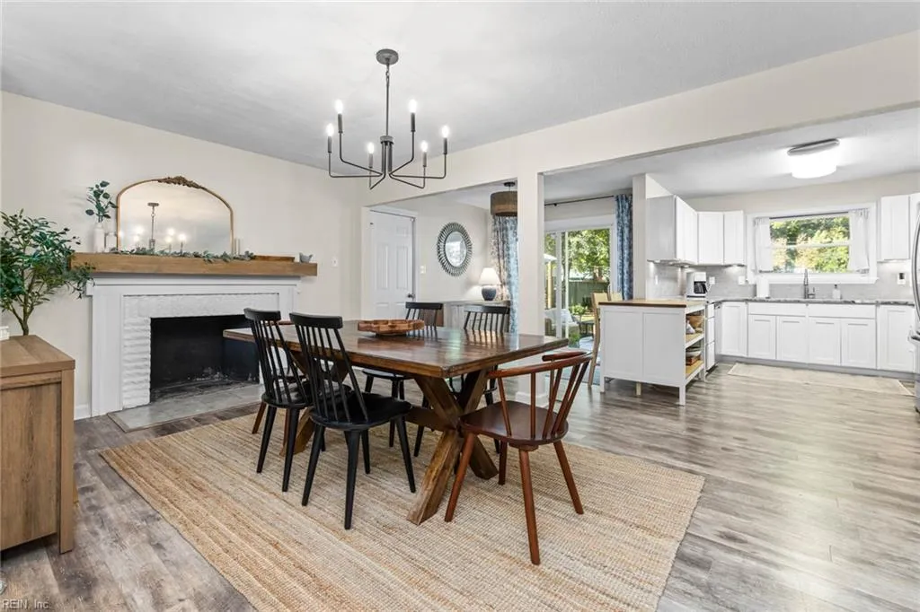 Virginia Beach, Virginia 23452, United States, 3 Bedrooms Bedrooms, ,2 BathroomsBathrooms,Residential,Active,231938