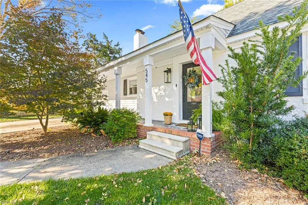 Virginia Beach, Virginia 23452, United States, 3 Bedrooms Bedrooms, ,2 BathroomsBathrooms,Residential,Active,231938