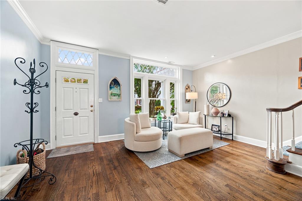 Photo of 622 Redgate Avenue, Norfolk, VA 23507 (MLS # 10645987)