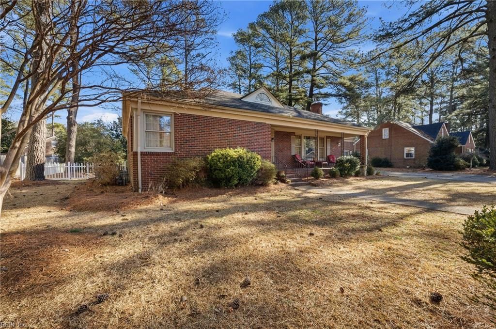 Photo of 2810 Acres Road, Portsmouth, VA 23703 (MLS # 10620077)