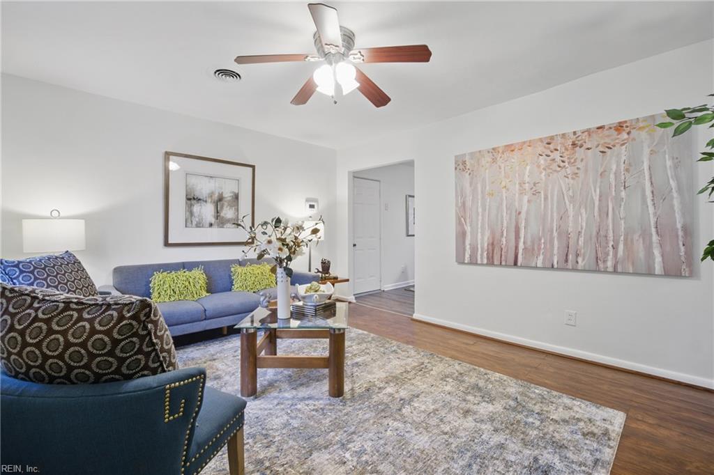 649 De Laura LN