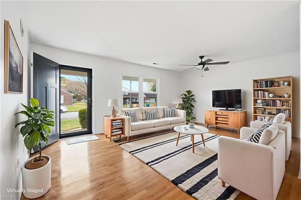 Virginia Beach, Virginia 23464, United States, 2 Bedrooms Bedrooms, ,2 BathroomsBathrooms,Residential,Active,248188