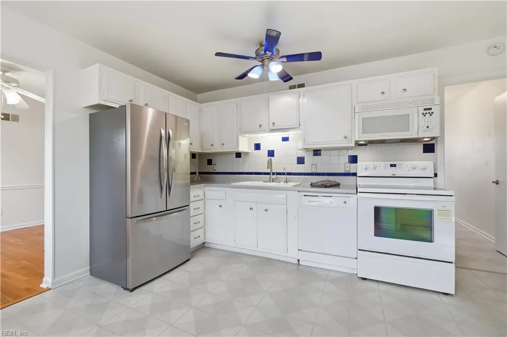 Virginia Beach, Virginia 23464, United States, 2 Bedrooms Bedrooms, ,2 BathroomsBathrooms,Residential,Active,248188