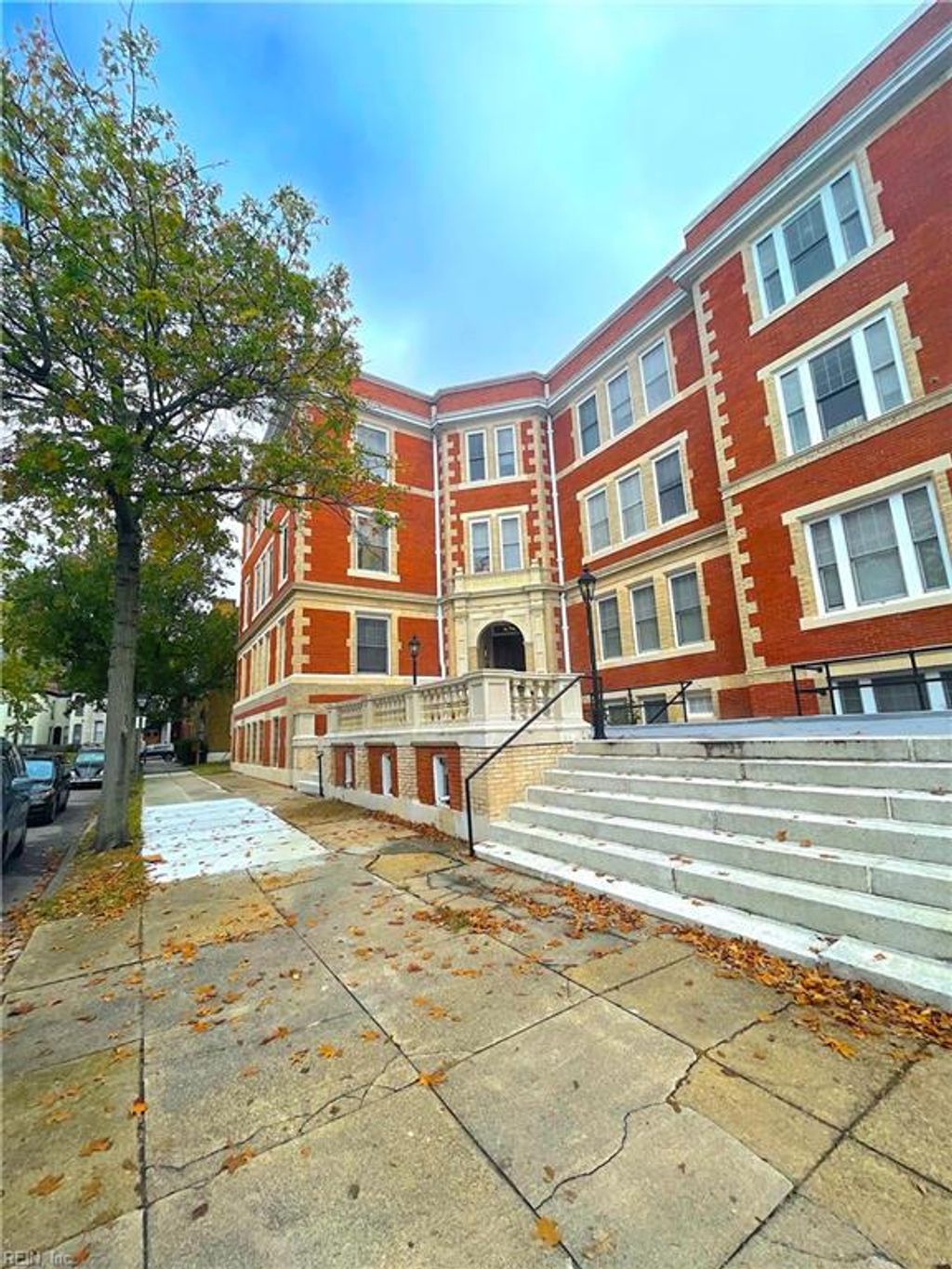 Photo of 200 Drummond Place #B2, Norfolk, VA 23507 (MLS # 10638830)