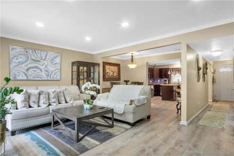 Photo for 5745 W Hastings ARCH