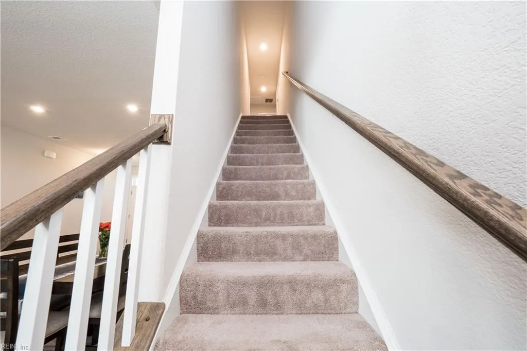 Smithfield, Virginia 23430, United States, 3 Bedrooms Bedrooms, ,3 BathroomsBathrooms,Residential,Pending,20301