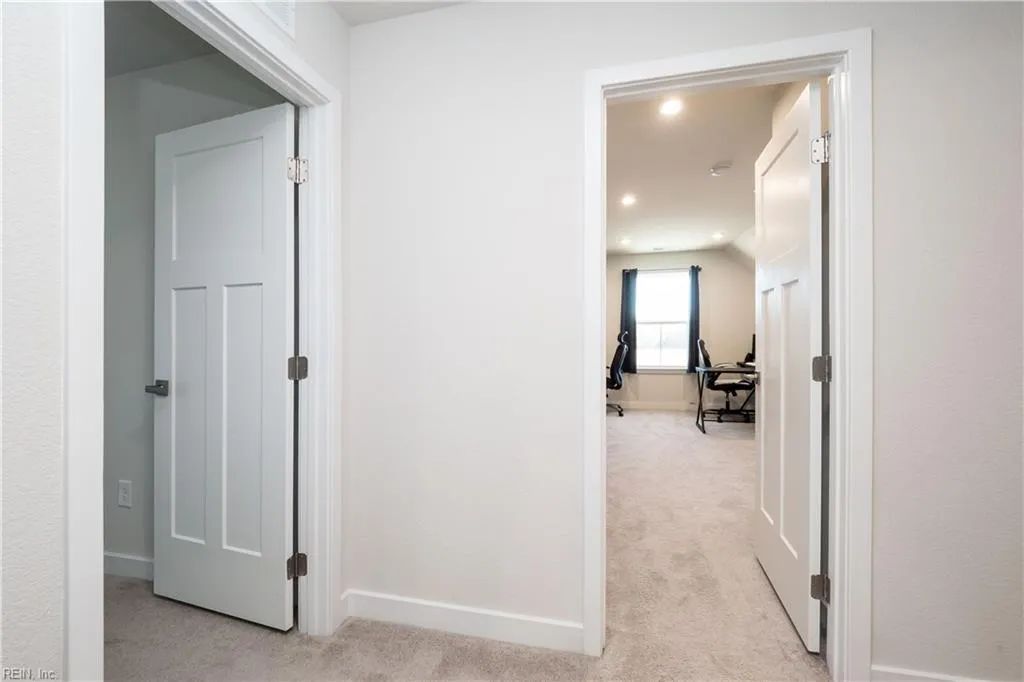 Smithfield, Virginia 23430, United States, 3 Bedrooms Bedrooms, ,3 BathroomsBathrooms,Residential,Pending,20301