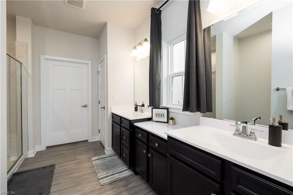 Smithfield, Virginia 23430, United States, 3 Bedrooms Bedrooms, ,3 BathroomsBathrooms,Residential,Pending,20301