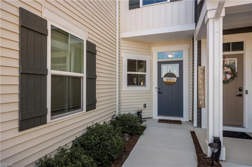 Smithfield, Virginia 23430, United States, 3 Bedrooms Bedrooms, ,3 BathroomsBathrooms,Residential,Pending,20301