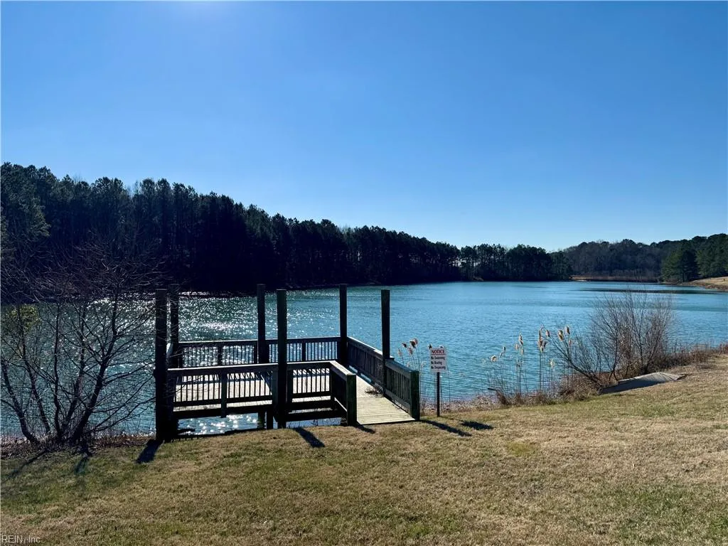 Smithfield, Virginia 23430, United States, 3 Bedrooms Bedrooms, ,3 BathroomsBathrooms,Residential,Pending,20301