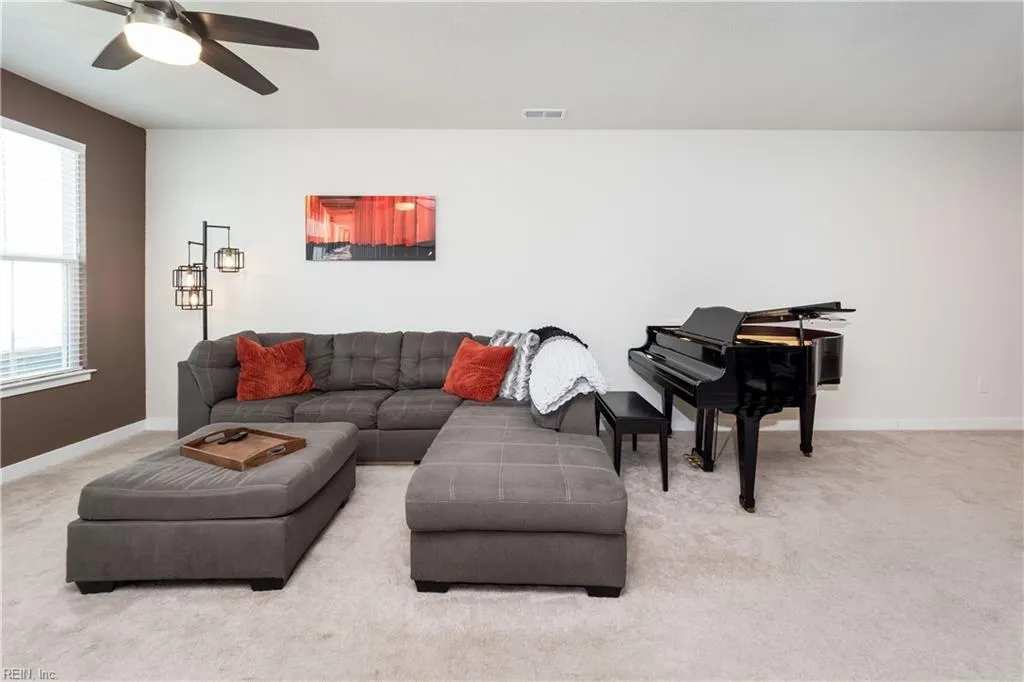 Smithfield, Virginia 23430, United States, 3 Bedrooms Bedrooms, ,3 BathroomsBathrooms,Residential,Pending,20301