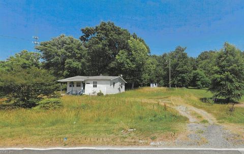 Photo of 1103 River Road, South Boston, VA 24592 (MLS # 10587402)