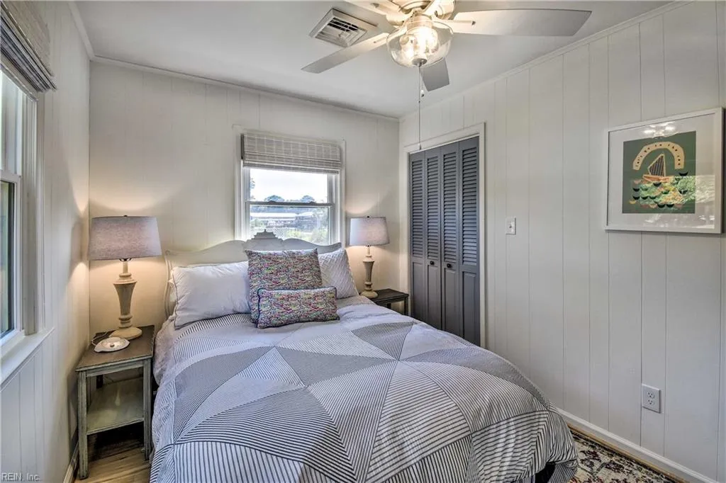 Deltaville, Virginia 23043, United States, 3 Bedrooms Bedrooms, ,1 BathroomBathrooms,Residential,Active,96919