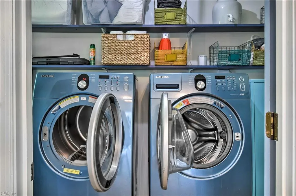 Deltaville, Virginia 23043, United States, 3 Bedrooms Bedrooms, ,1 BathroomBathrooms,Residential,Active,96919