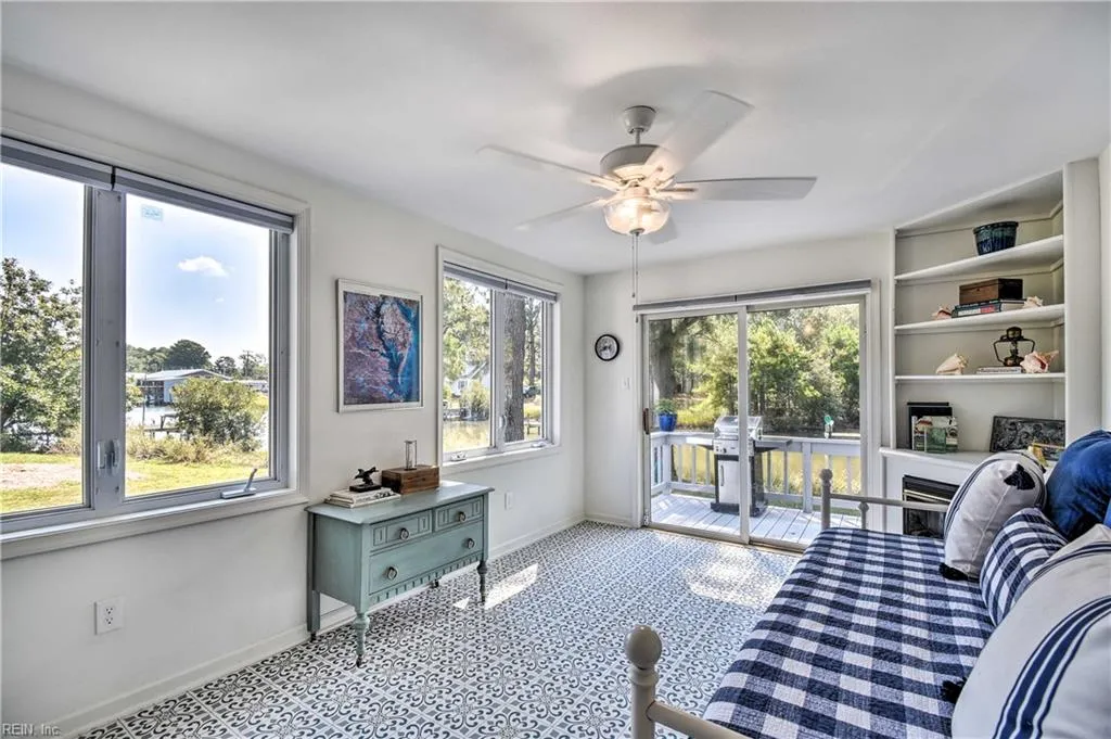 Deltaville, Virginia 23043, United States, 3 Bedrooms Bedrooms, ,1 BathroomBathrooms,Residential,Active,96919