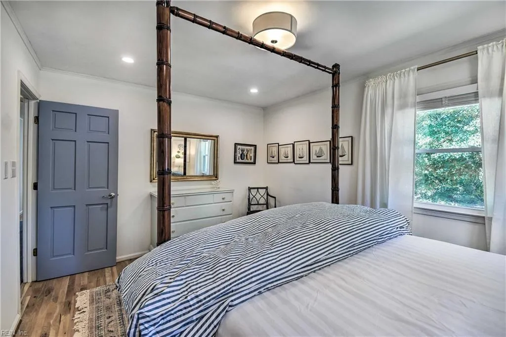 Deltaville, Virginia 23043, United States, 3 Bedrooms Bedrooms, ,1 BathroomBathrooms,Residential,Active,96919