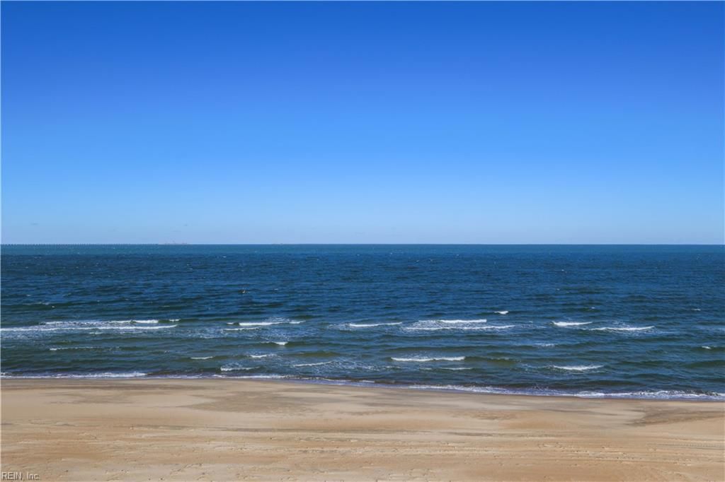 Photo of 2424 Ocean Shore Crescent #402, Virginia Beach, VA 23451 (MLS # 10608869)