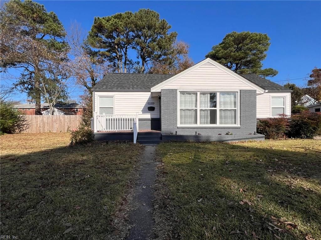 Photo of 3608 Clifford Street, Portsmouth, VA 23707 (MLS # 10612226)