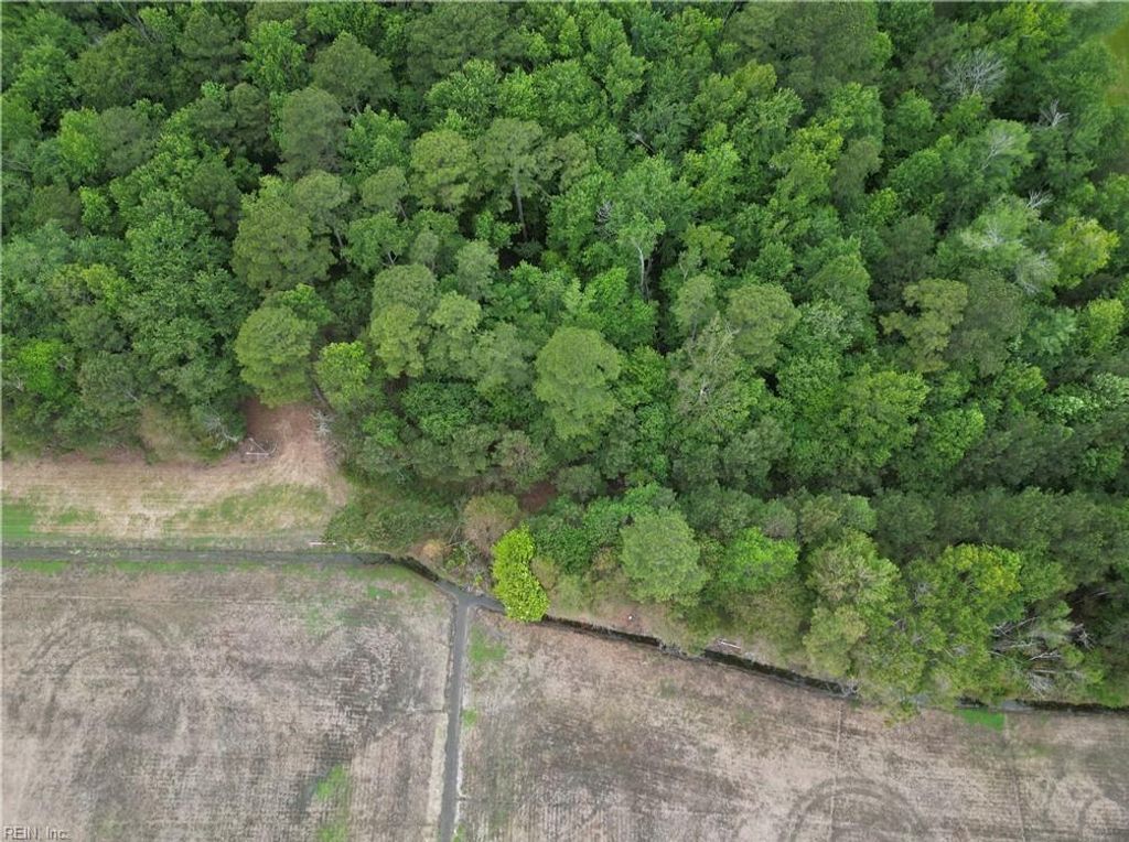 Photo of 1813 Shillelagh Road, Chesapeake, VA 23323 (MLS # 10615873)