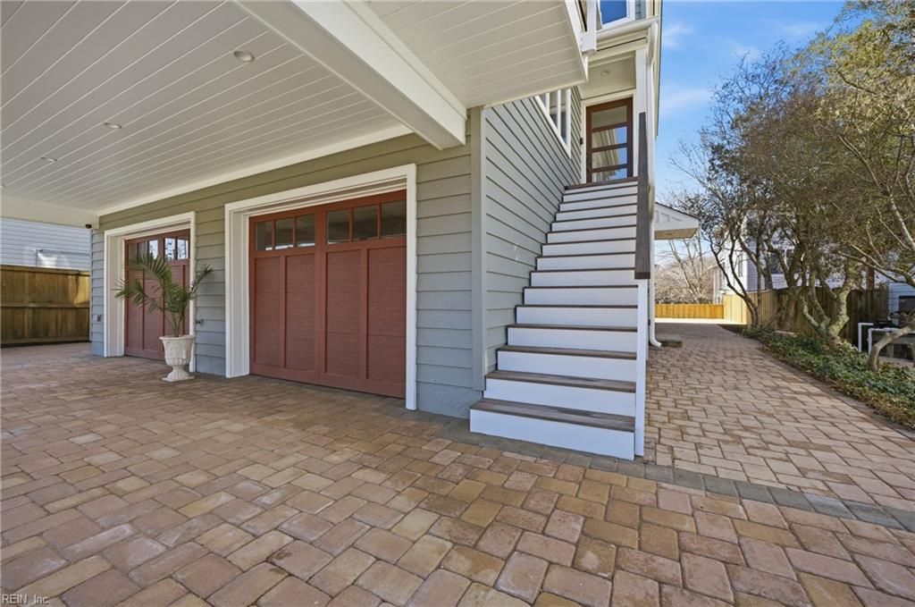 Photo of 713 Vanderbilt Avenue, Virginia Beach, VA 23451 (MLS # 10620641)