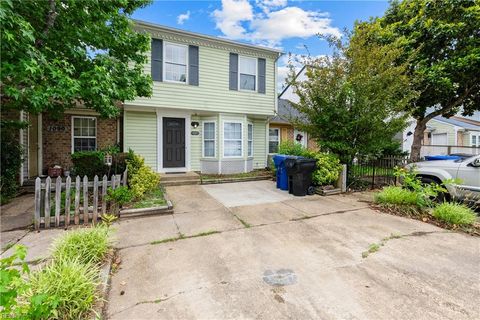 Townhouse in Virginia Beach VA 1088 Old Clubhouse Road.jpg