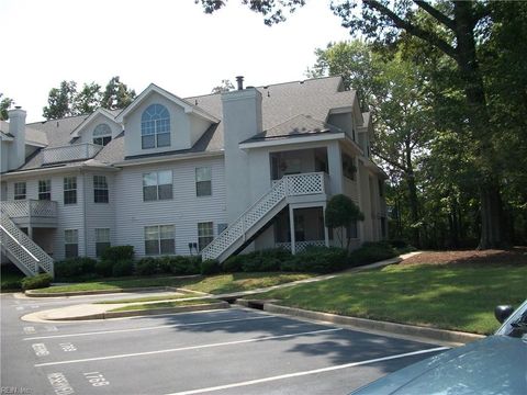 Photo of 728-F Inlet Quay #F, Chesapeake, VA 23320 (MLS # 10630461)