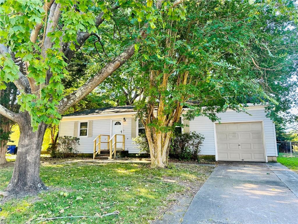 Photo of 5933 Brinda Avenue, Norfolk, VA 23502 (MLS # 10651888)