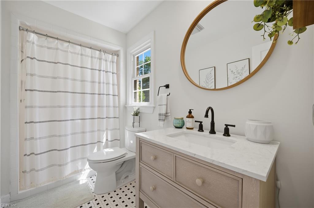 Virginia Beach, Virginia, 23454, United States, 5 Bedrooms Bedrooms, ,3 BathroomsBathrooms,Residential,Active,2042207