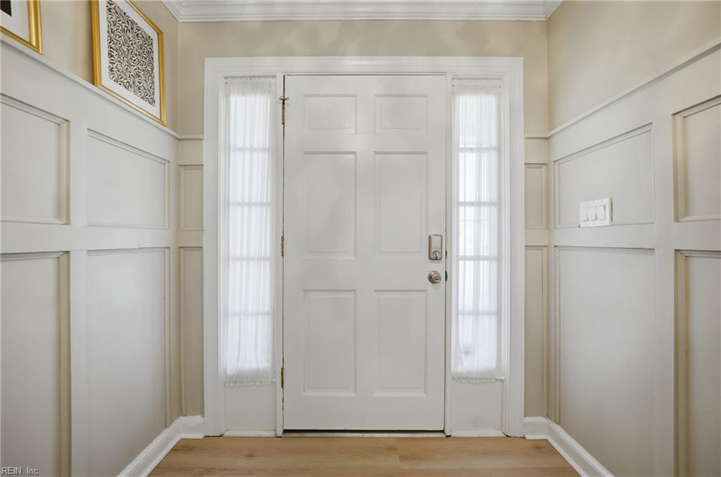 Virginia Beach, Virginia, 23454, United States, 5 Bedrooms Bedrooms, ,3 BathroomsBathrooms,Residential,Active,2042207