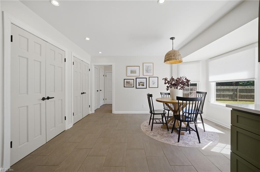 Virginia Beach, Virginia, 23454, United States, 5 Bedrooms Bedrooms, ,3 BathroomsBathrooms,Residential,Active,2042207