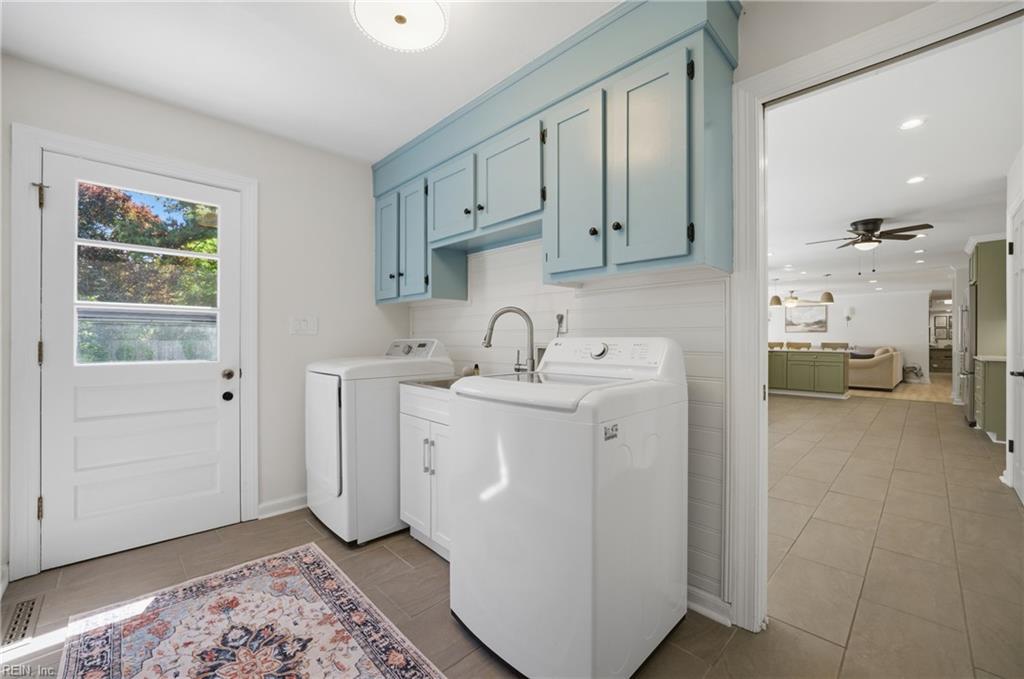 Virginia Beach, Virginia, 23454, United States, 5 Bedrooms Bedrooms, ,3 BathroomsBathrooms,Residential,Active,2042207