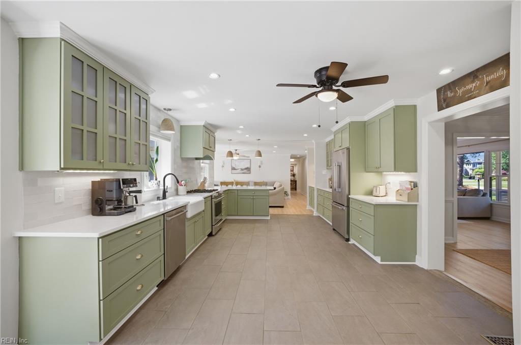 Virginia Beach, Virginia, 23454, United States, 5 Bedrooms Bedrooms, ,3 BathroomsBathrooms,Residential,Active,2042207