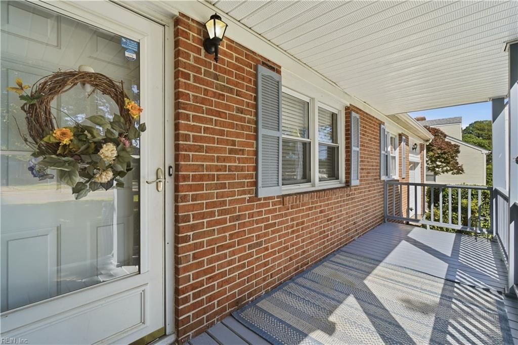 Photo of 4710 Hatton Point Road, Portsmouth, VA 23703 (MLS # 10632728)