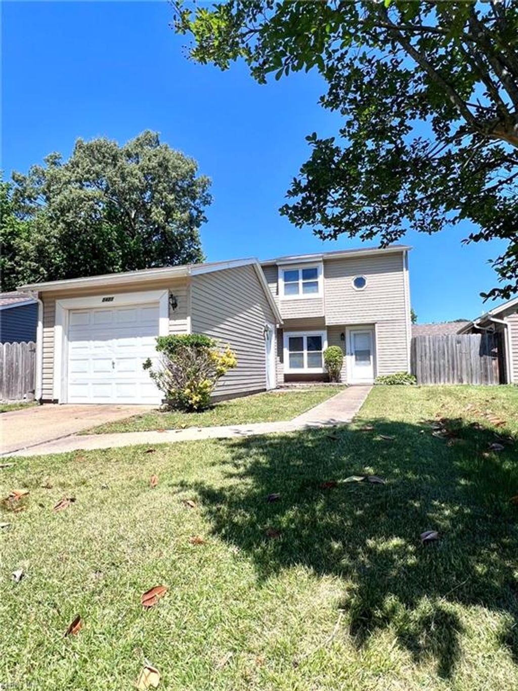 Photo of 1421 Oak Knoll Court, Virginia Beach, VA 23464 (MLS # 10634077)
