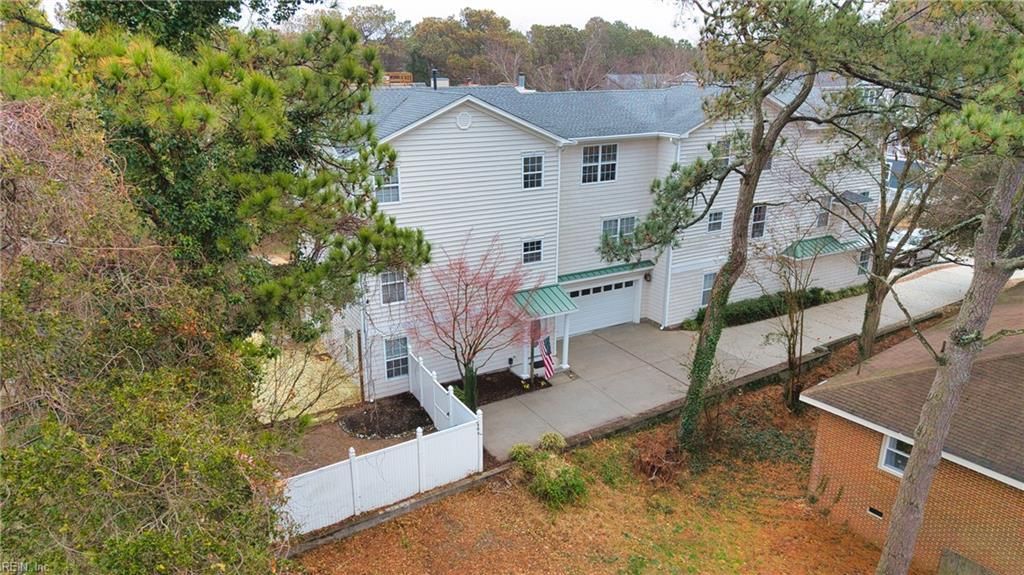 Photo of 3734 Chesterfield Avenue, Virginia Beach, VA 23455 (MLS # 10624886)