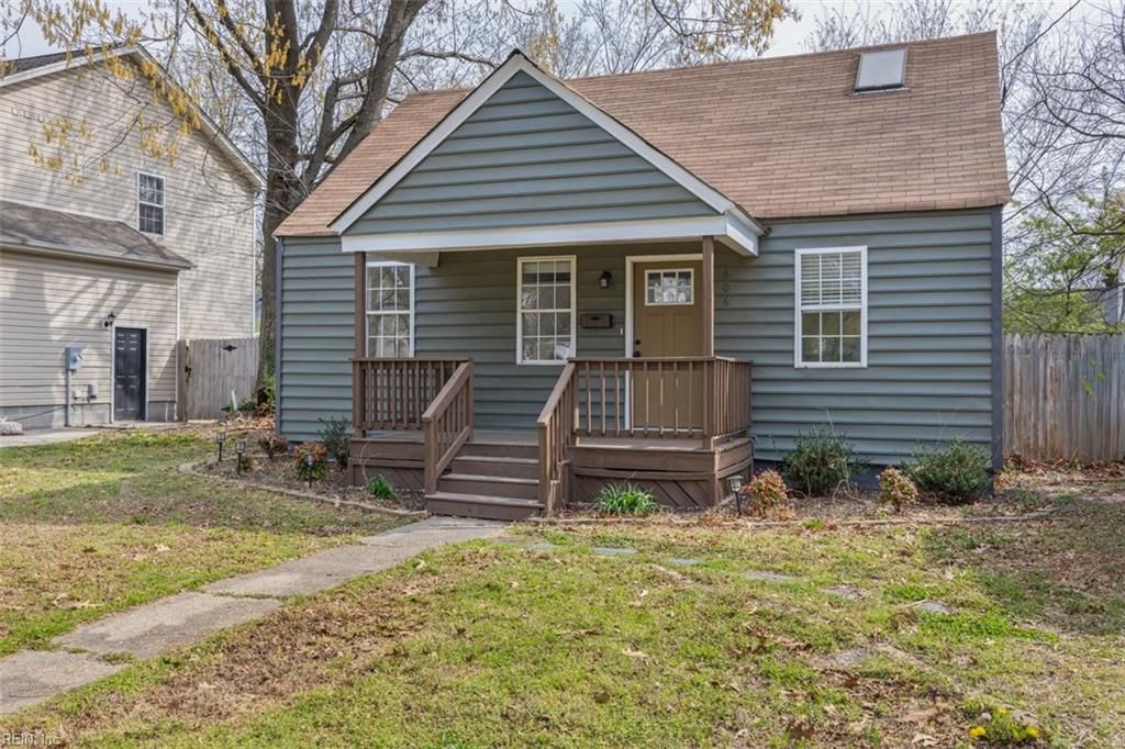 Photo of 606 Delaware Avenue, Hampton, VA 23661 (MLS # 10627228)