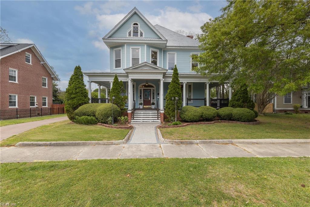 Photo of 207 S Broad Street, Suffolk, VA 23434 (MLS # 10652399)