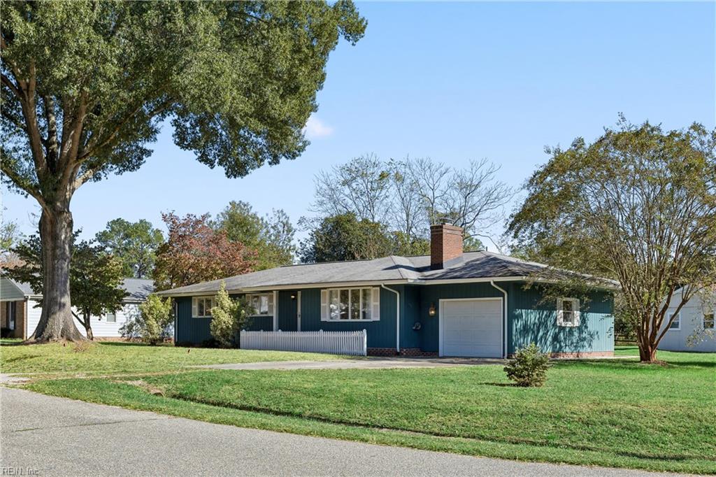 Photo of 157 Nina Lane Lane, Williamsburg, VA 23188 (MLS # 10658017)