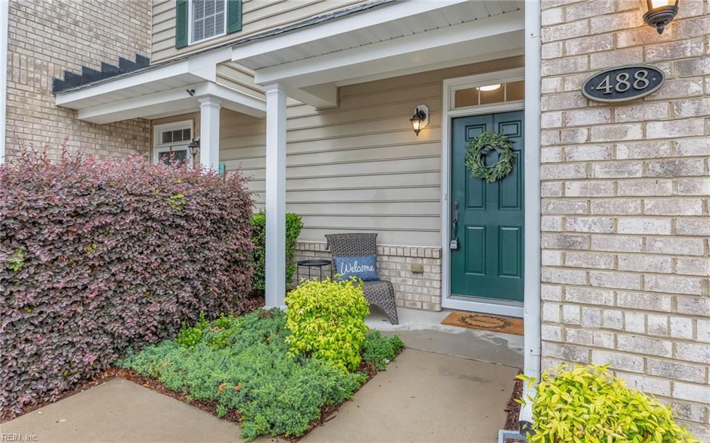 Photo of 488 Fieldstone Glen Way, Virginia Beach, VA 23454 (MLS # 10634074)