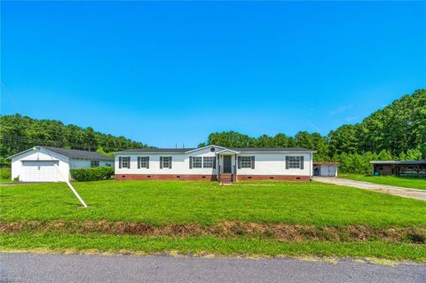 2349 Skeetertown RD Suffolk VA 23434