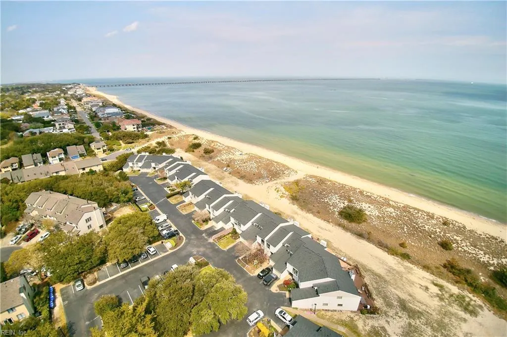 Virginia Beach, Virginia 23451, United States, 3 Bedrooms Bedrooms, ,3 BathroomsBathrooms,Residential,Pending,12704