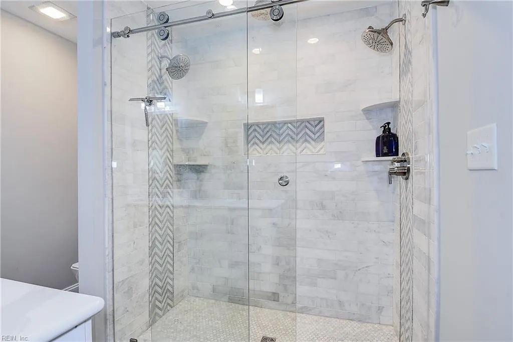 Virginia Beach, Virginia 23451, United States, 3 Bedrooms Bedrooms, ,3 BathroomsBathrooms,Residential,Pending,12704