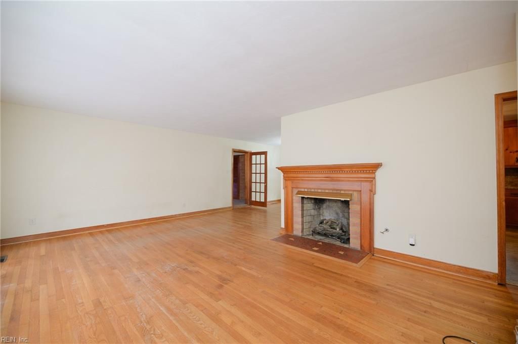 Photo of 140 Henry Clay Road, Newport News, VA 23601 (MLS # 10614069)