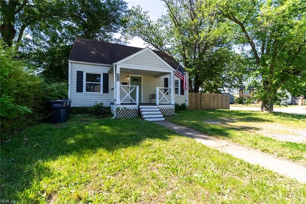 Photo of 709 Lee Street, Hampton, VA 23669 (MLS # 10633796)
