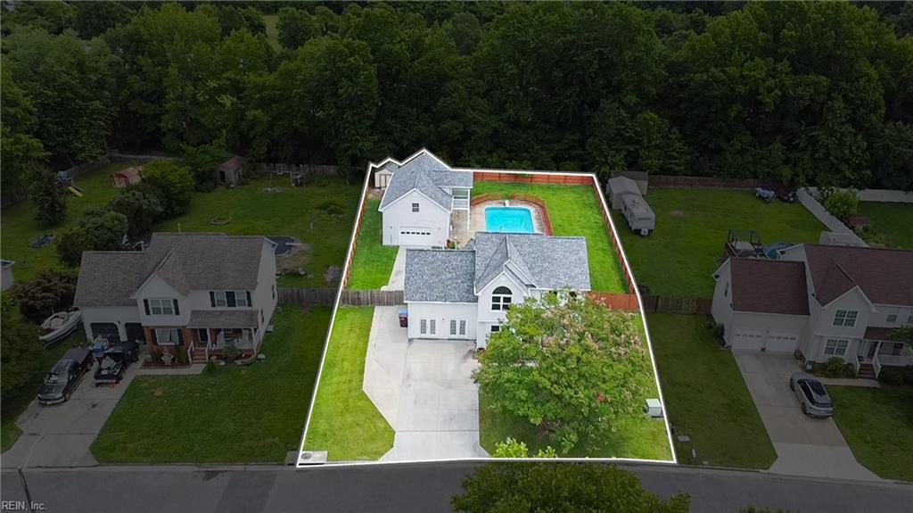 433 Cedar Pointe LN