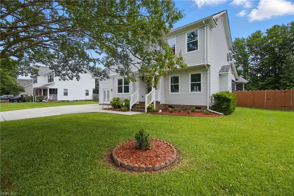 433 Cedar Pointe LN