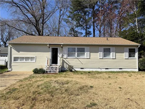 200 Clemwood Parkway, Hampton, VA 23669 - #: 10578749